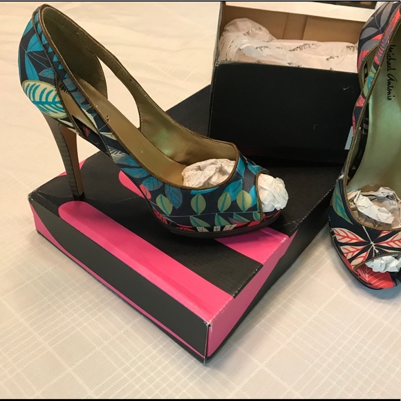 Michael Antonio Shoes - Dress shoes with peep toes